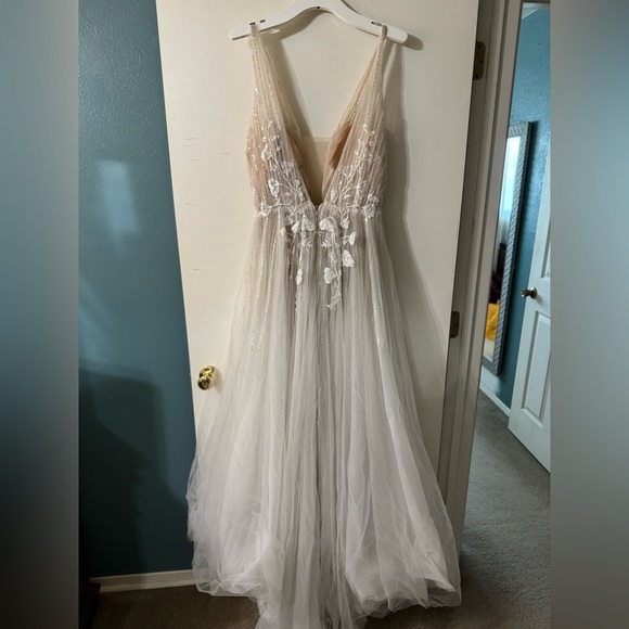 Watters January wedding dress - Picture 5 of 7